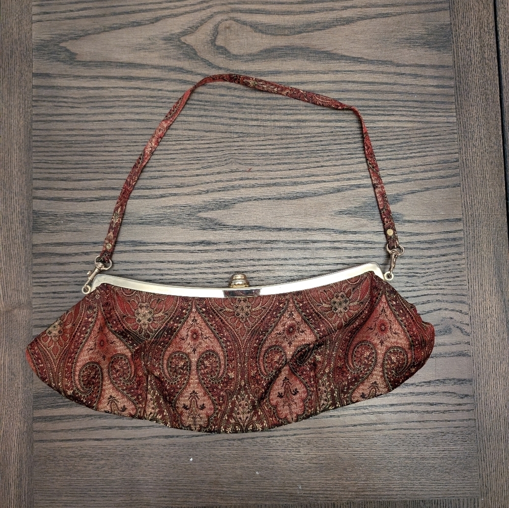 ✨5 For $50 The Mango Tree Paisley Print Shoulder Bag